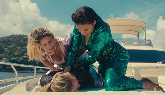 Màn hợp tác ăn ý giữa nữ cảnh sát lập dị và cựu hacker quyến rũ...