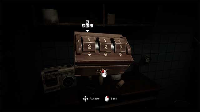 Tìm kiếm tài nguyên, bản đồ, manh mối hoặc thứ gì đó để tự vệ