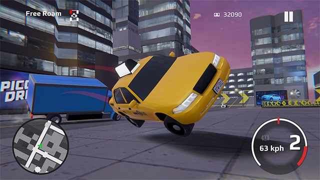 Thực hiện những pha mạo hiểm và chiêu trò để qua mặt cảnh sát, loại bỏ đối thủ