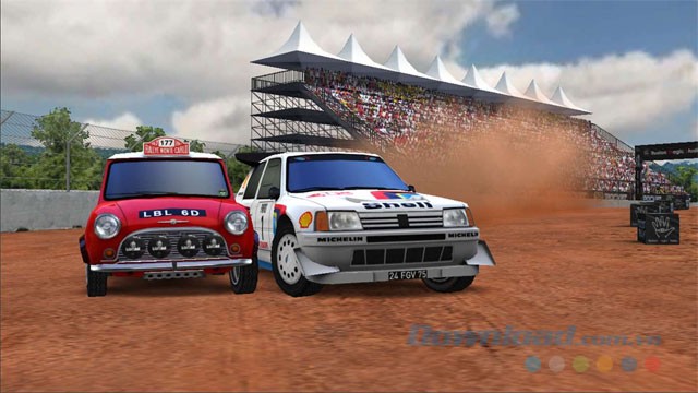 Đua 4 xe cùng lúc