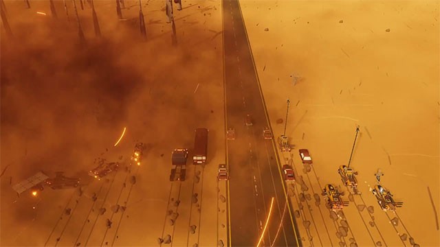 Lập team và cùng nhau đua xe, phá hủy xe đua của đối thủ để thống trị vùng đất hoang dã