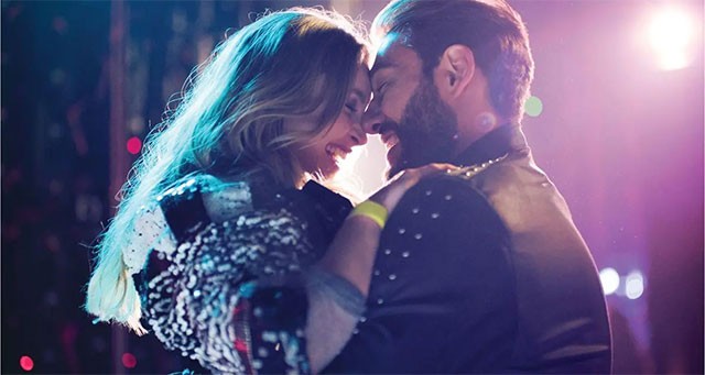 Poster phim hài lãng mạn âm nhạc Rodeio Rock trên Netflix tháng 4