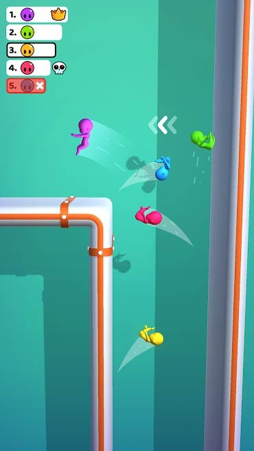 Nhào lộn và leo tường để vượt qua đối thủ