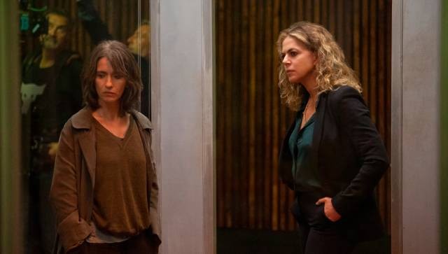 Cùng cựu điệp viên Sara và Teressa lật lại vụ án bí ẩn của con trai Sara