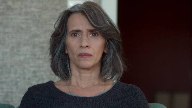 Hành trình tìm lại công lý và đối diện với bóng ma quá khứ của Sara - Người đàn bà trong bóng đêm