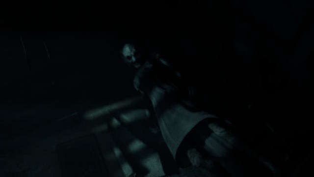 Đối mặt với bí mật kinh hoàng về người bà