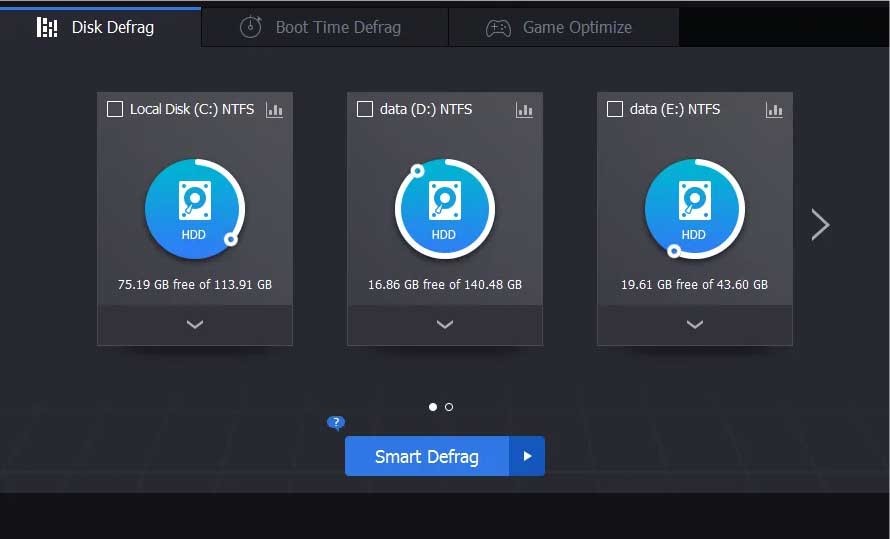 Giao diện chính của ứng dụng chống phân mảnh ổ đĩa cứng Smart Defrag cho máy tính