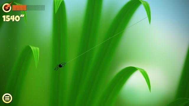 Điều khiển nhện đu tơ chạy trốn chiếc máy cắt cỏ khổng lồ trong game Spider Trouble