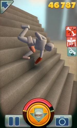 Stair Dismount là game mô phỏng ngã cầu thang giúp bạn thư giãn