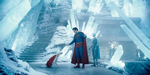 Superman ngập tràn những phân cảnh hành động mãn nhãn, yếu tố hài hước và cảm xúc
