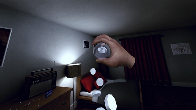 Thu thập item và tận dụng những gì hiện có để khám phá thế giới, giải đố và sống sót