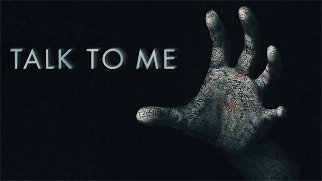 Poster phim Talk to Me - Gọi hồn quỷ dữ chiếu rạp