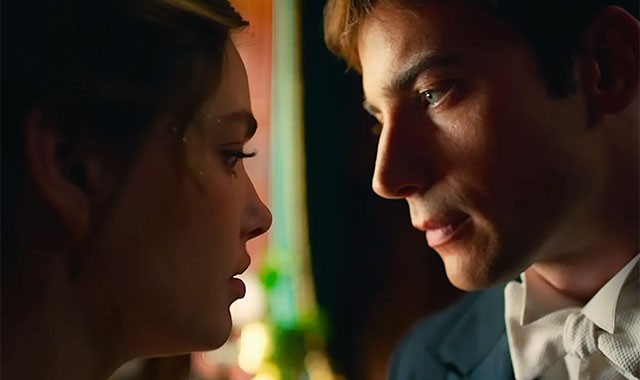 The Buccaneers là một bộ phim hấp dẫn về nữ quyền, tình bạn và tình yêu