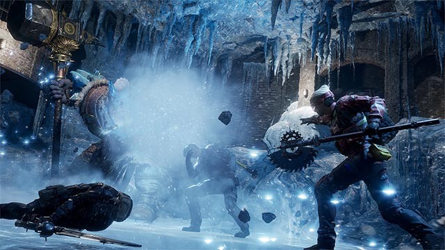 Tích cực tìm kiếm vũ khí và lối thoát hiểm để tự vệ