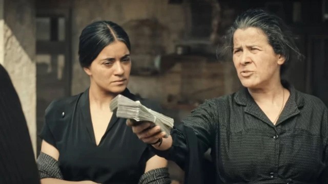 Cùng chị em nhà Baladro trên hành trình xây dựng đế chế nhà thổ ở Mexico thập niên 60