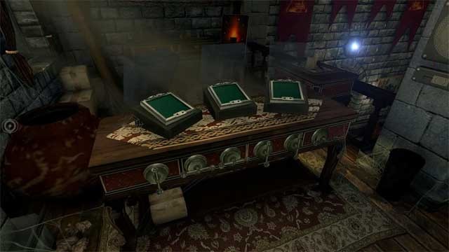 Tìm kiếm kho báu bị đánh cắp và khám phá lịch sử của lâu đài cũng như chủ nhân trước đây của nó