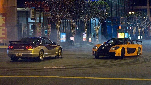 Fast and Furious 3 được đánh giá khá cao về những phân cảnh hành động trên đường phố Tokyo và Los Angeles