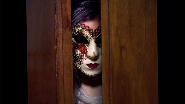 The Ghost Within là bộ phim ma kinh điển hấp dẫn