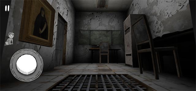 Mắc kẹt trong một ngôi trường hoang vắng và đổ nát