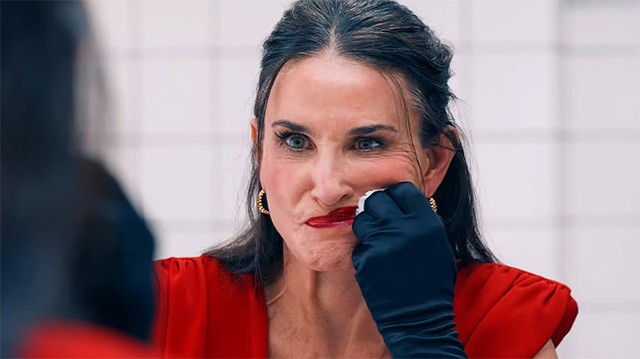 Bộ phim Thần dược có sự tham gia của Demi Moore trong vai ngôi sao Hollywood hết thời...