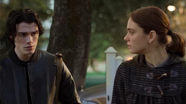 Bộ phim Người gieo nước mắt xoay quanh câu chuyện tình yêu của 2 đứa trẻ mồ côi Nica và Rigel