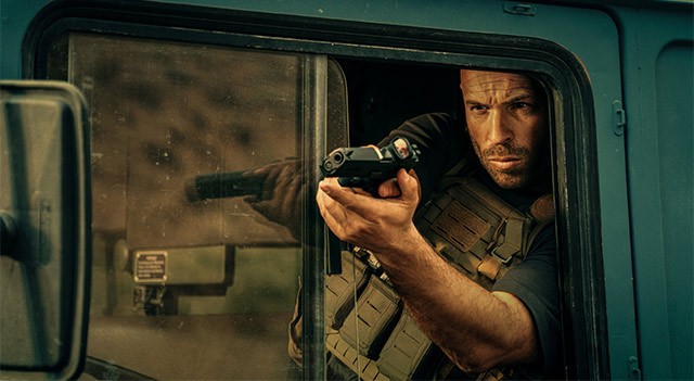 ... với những pha hành động nghẹt thở, pha trộn yếu tố kinh dị và rùng rợn