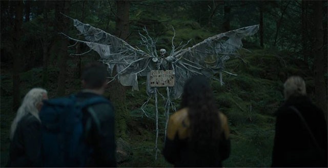 Một cảnh trong phim The Watchers