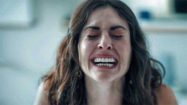 ... và những sự thật kinh hoàng mà cô khám phá ra đằng sau đời sống hôn nhân của chính mình