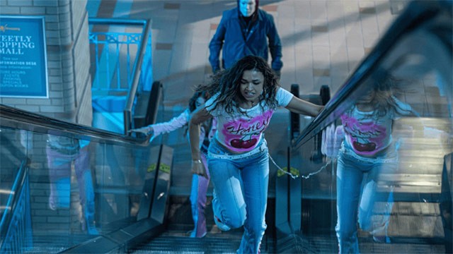 ... trong một bộ phim kinh dị kịch tính hấp dẫn