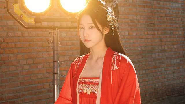 Trải nghiệm cốt truyện phong phú với nhiều nhánh câu chuyện hấp dẫn