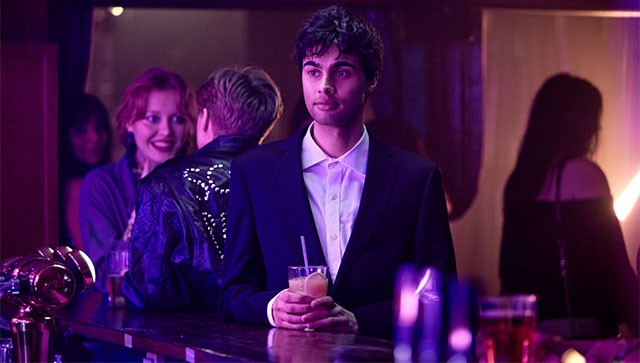 Tore xoay quanh hành trình trưởng thành và vượt qua nỗi đau của chàng trai 27 tuổi...