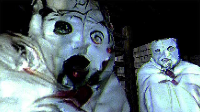 Đối đầu với hàng chục linh hồn ám ảnh khi thám hiểm dinh thự vô cực