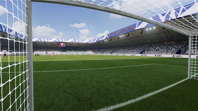 Gameplay của UFL đề cao kỹ năng, không có trả tiền để thắng