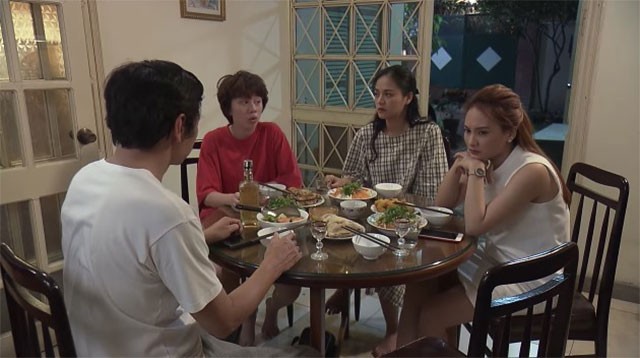 Gia đình nhà ông Sơn trong Về nhà đi con