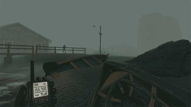 Ai đó hay sinh vật nào đó sẽ theo dõi hai người từ xa