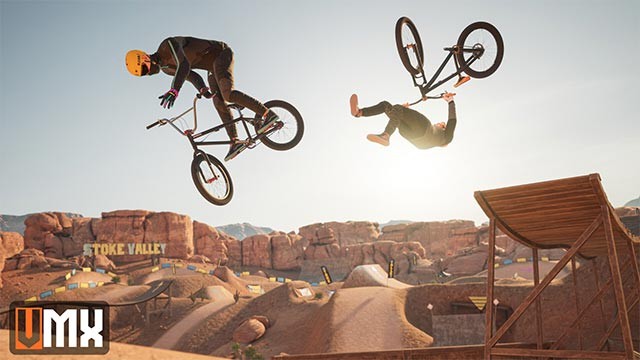 VMX mô phỏng biểu diễn xe đạp địa hình điêu luyện và sống động