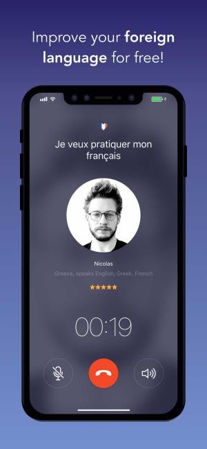 Trò chuyện với người nước ngoài để luyện khả năng ngoại ngữ