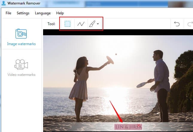 Chọn vùng watermark bạn muốn xóa trong ảnh