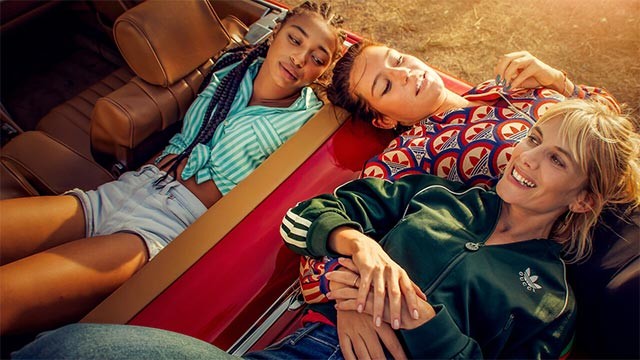 Wing Women là bộ phim hài hành động tội phạm của điện ảnh Pháp