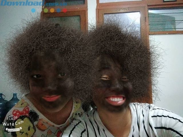 Hoặc bạn có thể dùng WutaCam để troll, vui đùa cùng bạn bè