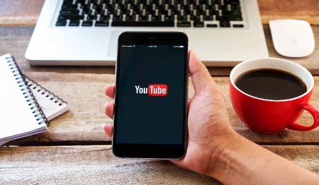 Xem video thực tế ảo với YouTube VR