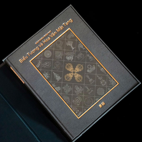 Bach Khoa Toan Thu Bieu Tuong Va Hoa Van Mat Tang - An Ban Gioi Han - Bia Vai - Ban Co Hop