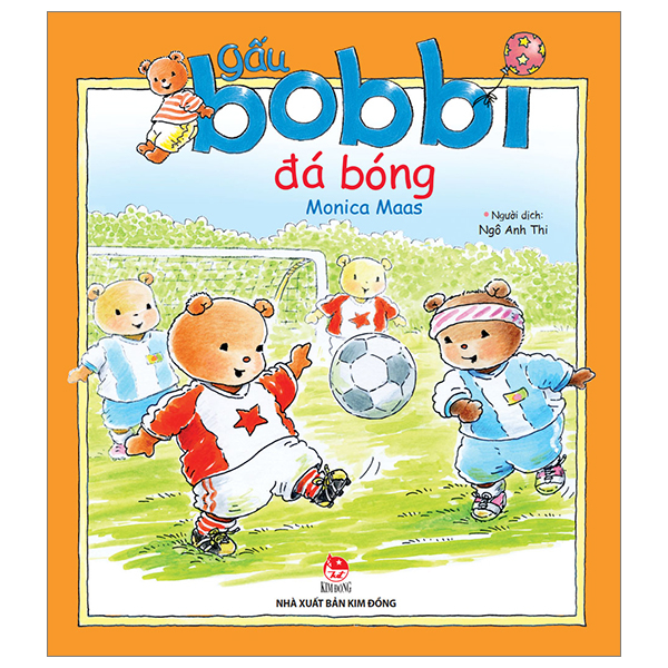 gấu bobbi đá bóng